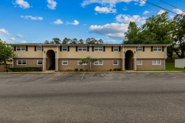 Square Park Apartments